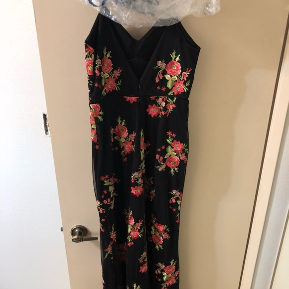 Size 9 Gianni Bini Formal Dress - Picture 3 of 4